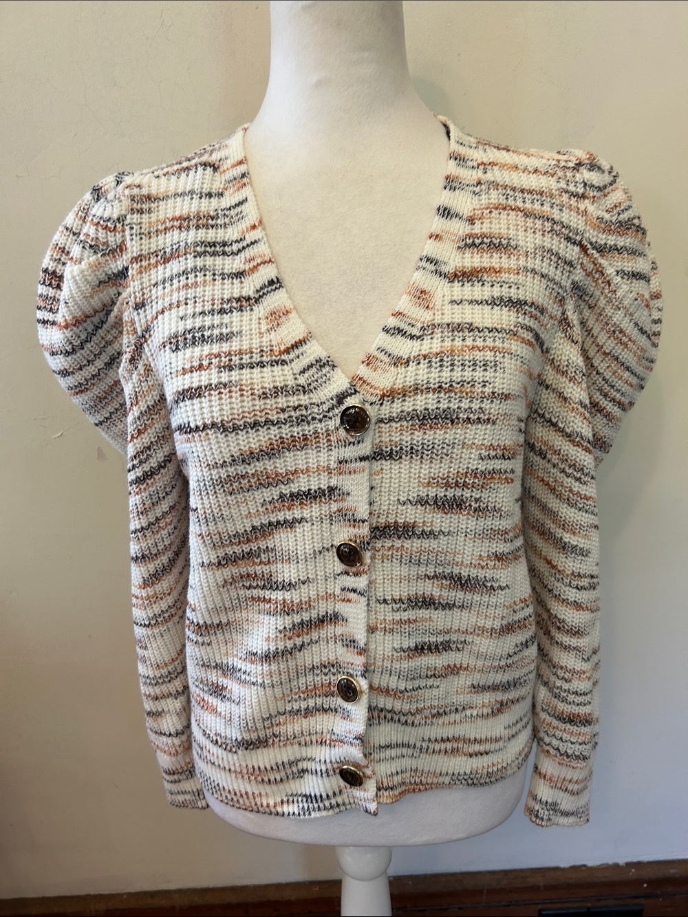 Marc New York Cream Button -Front V-Neck Cardigan Size S EUC